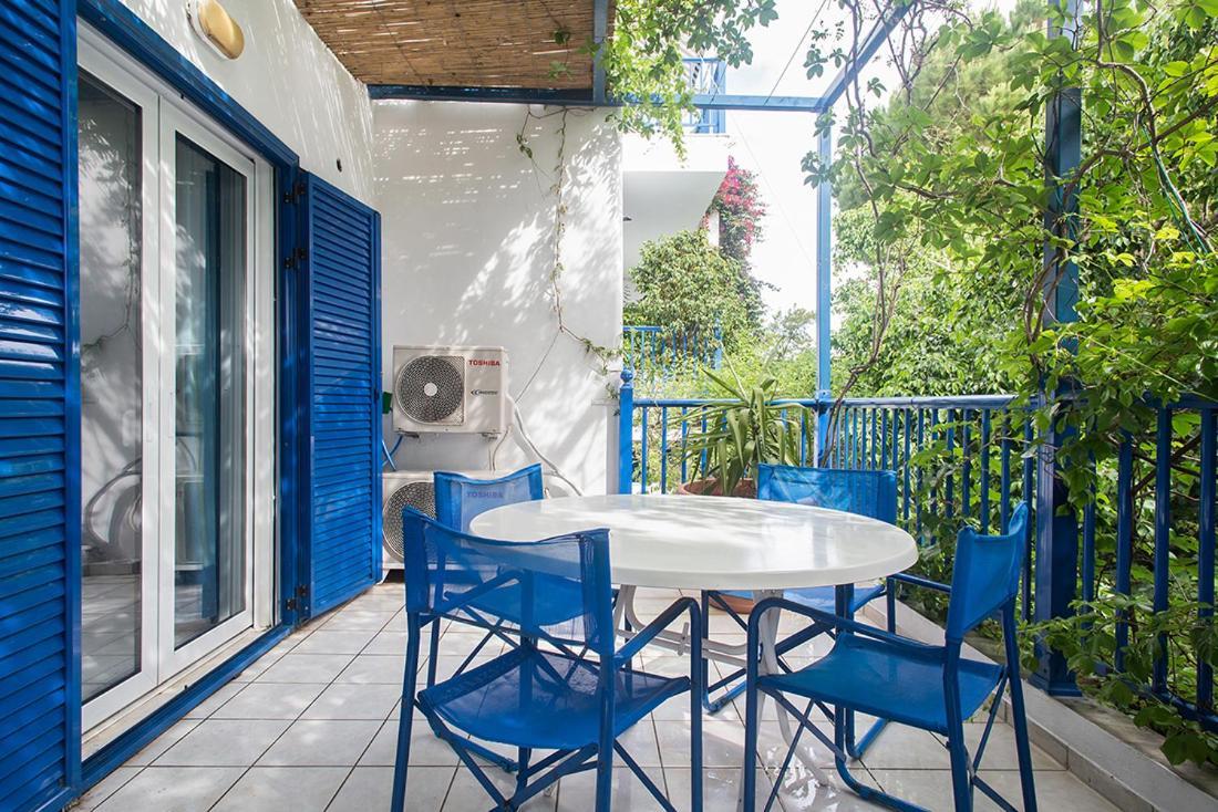 Daphne'S Club Hotel Apartments Xylokastro Dış mekan fotoğraf