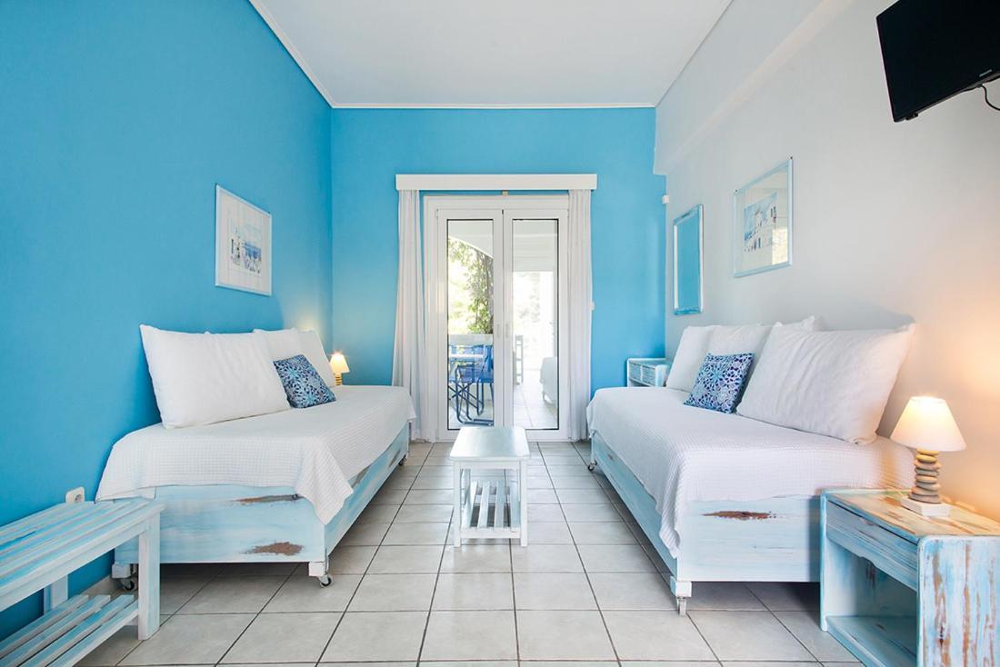 Daphne'S Club Hotel Apartments Xylokastro Dış mekan fotoğraf