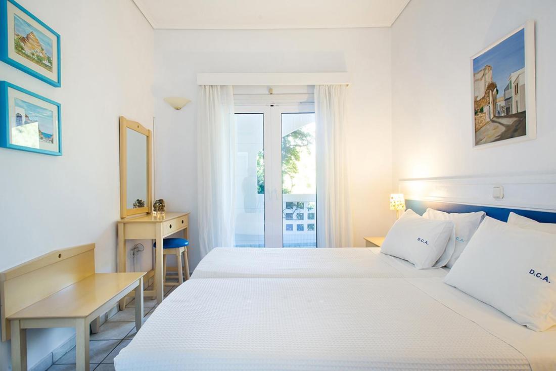 Daphne'S Club Hotel Apartments Xylokastro Dış mekan fotoğraf
